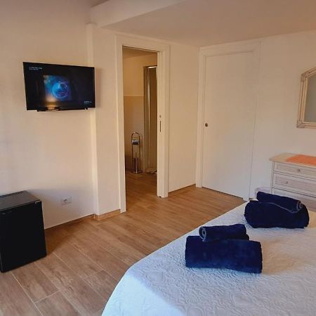 San Teodoro Rooms Esterno foto